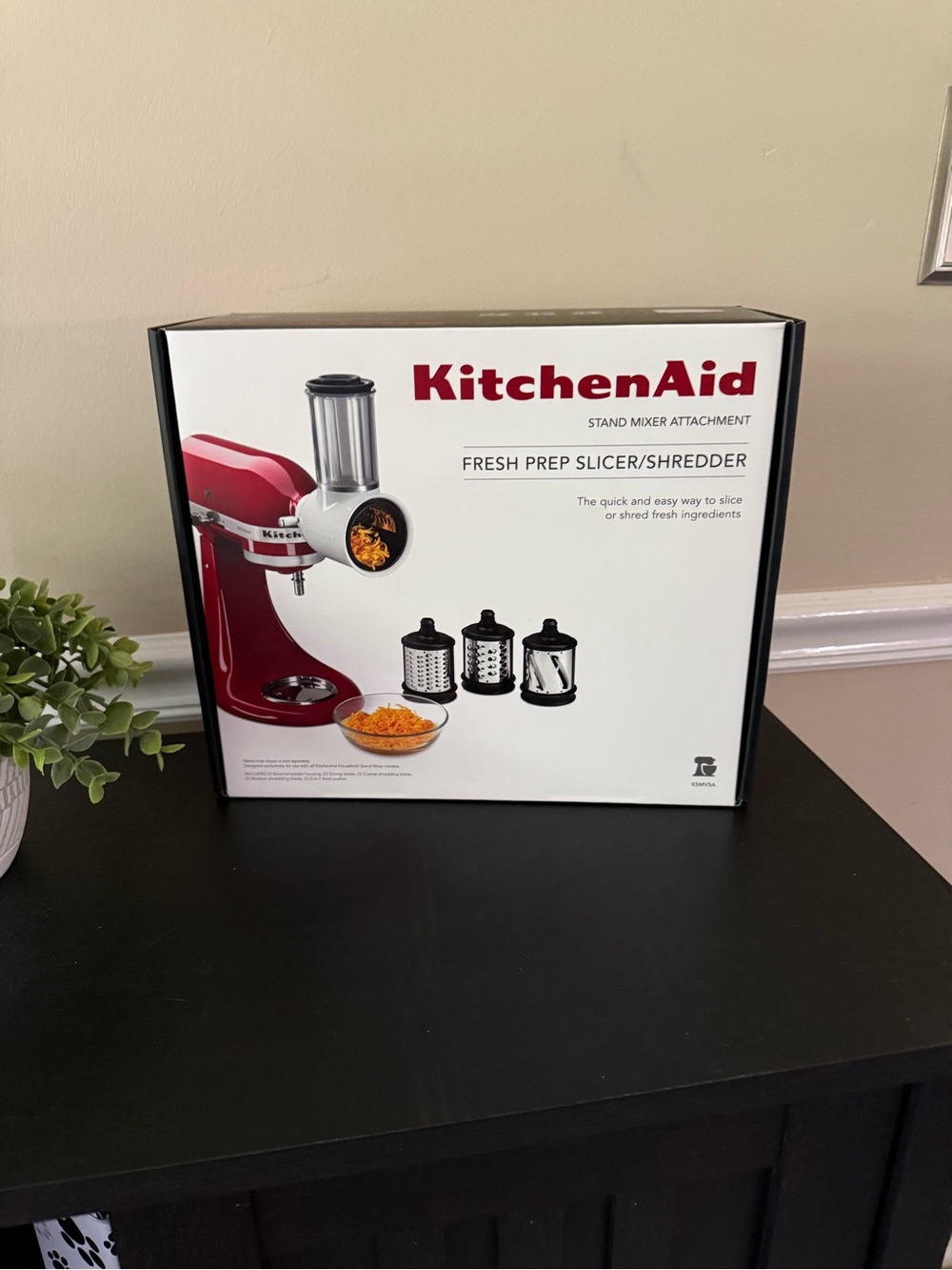 Sealed Brand New KitchenAid Red Fresh Prep Slicer/Shredder Attachment Kit
